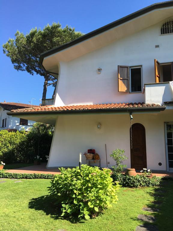 Holiday Home Villetta Cinquale Exteriör bild